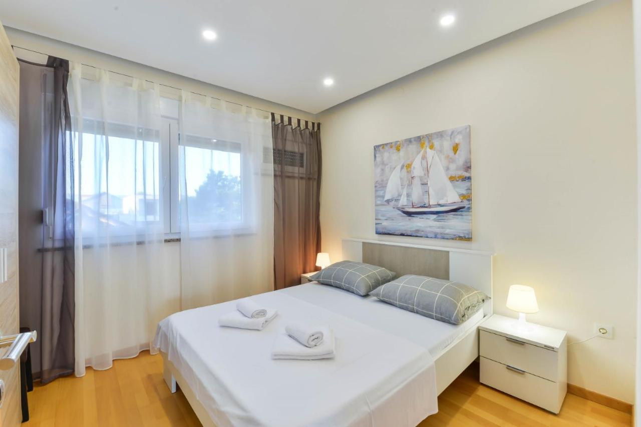 Modern Punta With Sea View- By Ta Leut Agency Appartamento