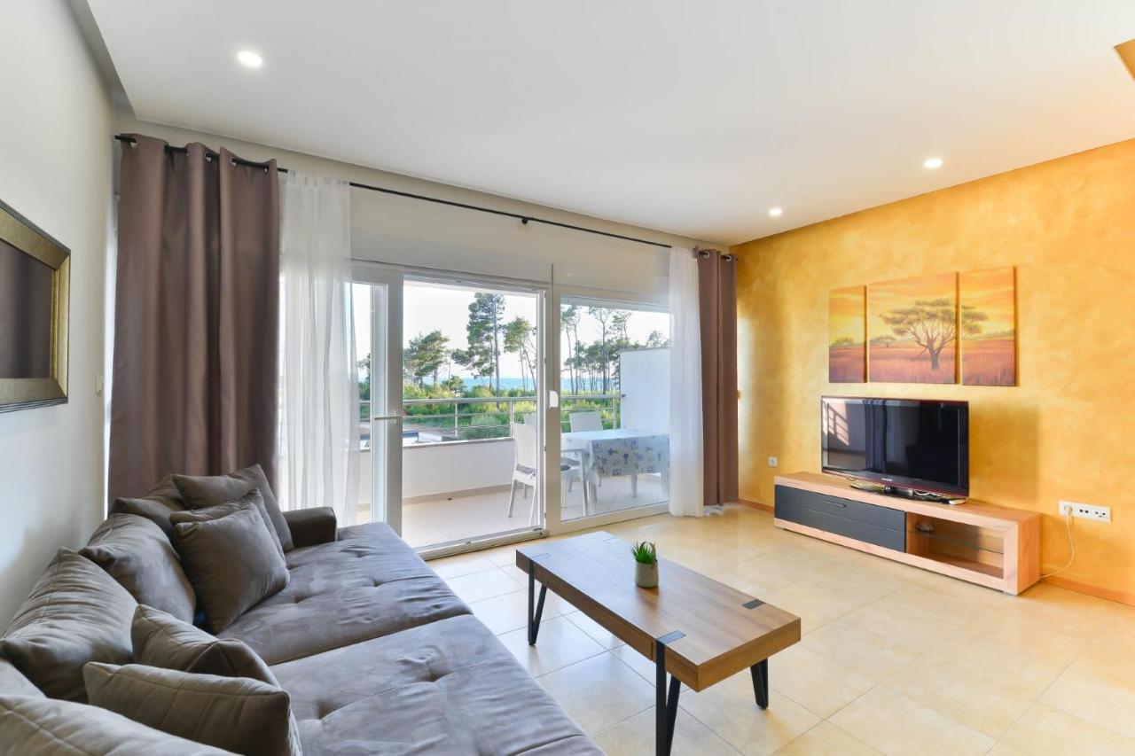 Apartment Modern Punta With Sea View- By Ta Leut Agency *